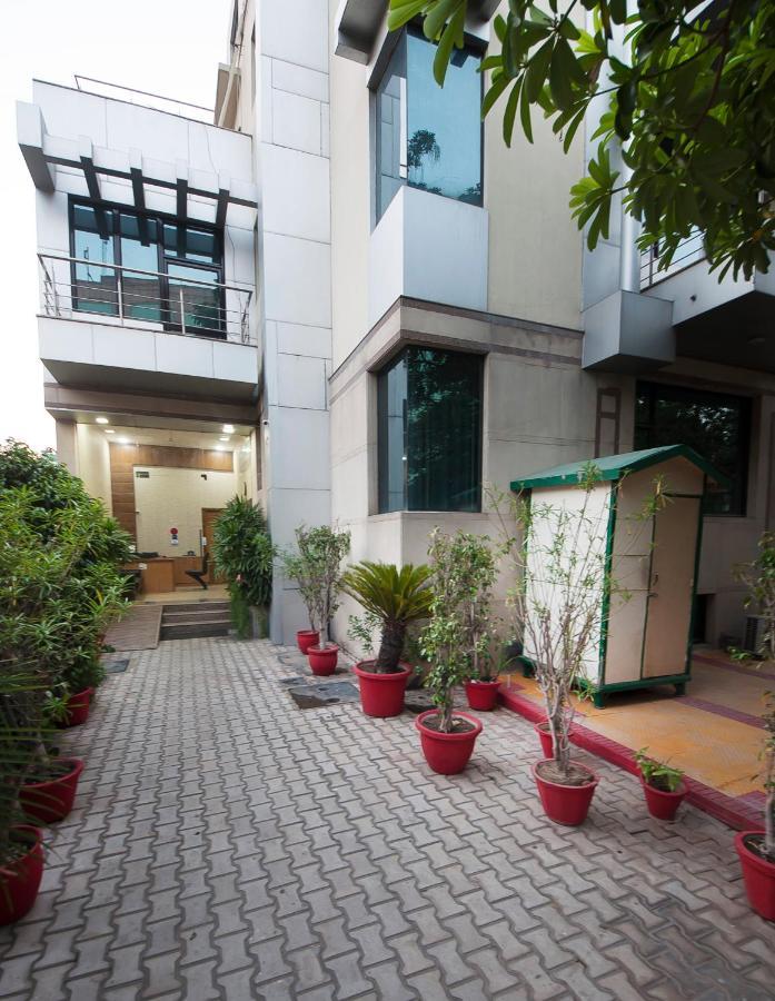 Imperial Apartments Huda City Gurgaon Buitenkant foto