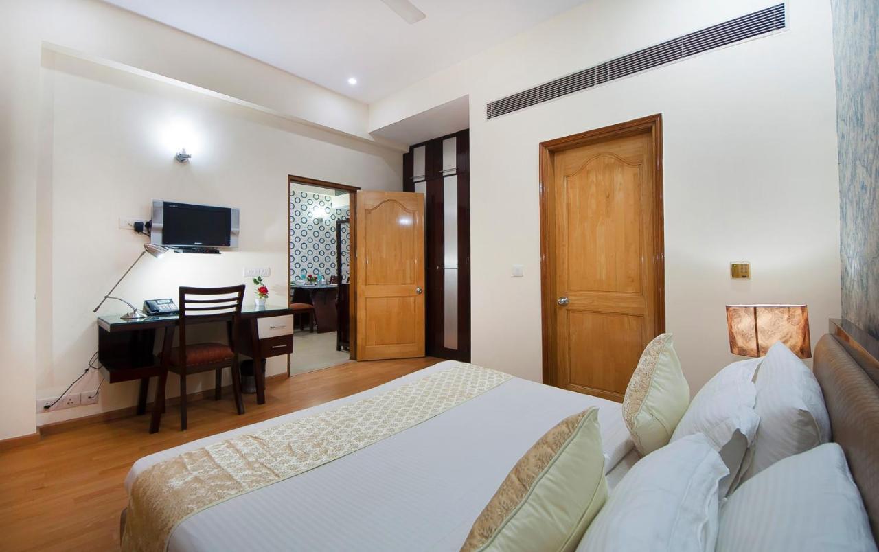 Imperial Apartments Huda City Gurgaon Buitenkant foto