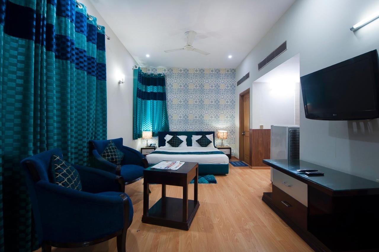 Imperial Apartments Huda City Gurgaon Buitenkant foto